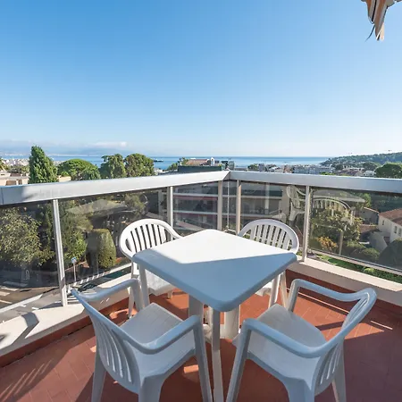 Pierre & La Rostagne Hotel apartamentowy Juan-les-Pins