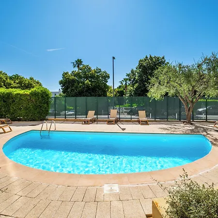 Pierre & La Rostagne Lejlighedshotel Juan-les-Pins