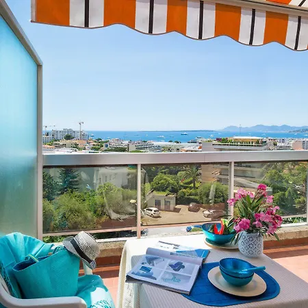 Pierre & La Rostagne Hotel apartamentowy 3*
