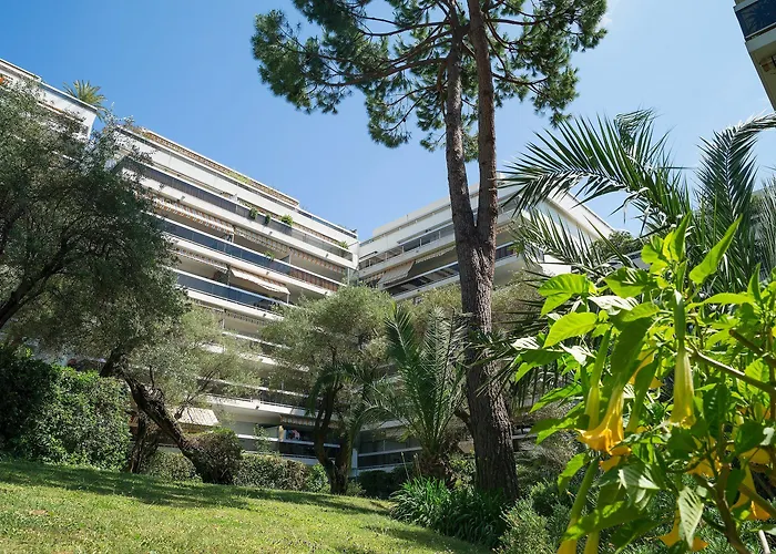 Apartahotel Résidence Pierre&vacances La Rostagne Juan-les-Pins